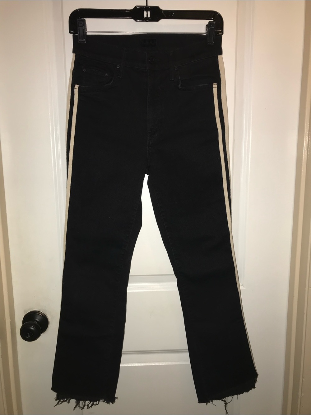 Mother Jeans Women’s Straight Leg Black Distressed Denim Raw Hem Pants